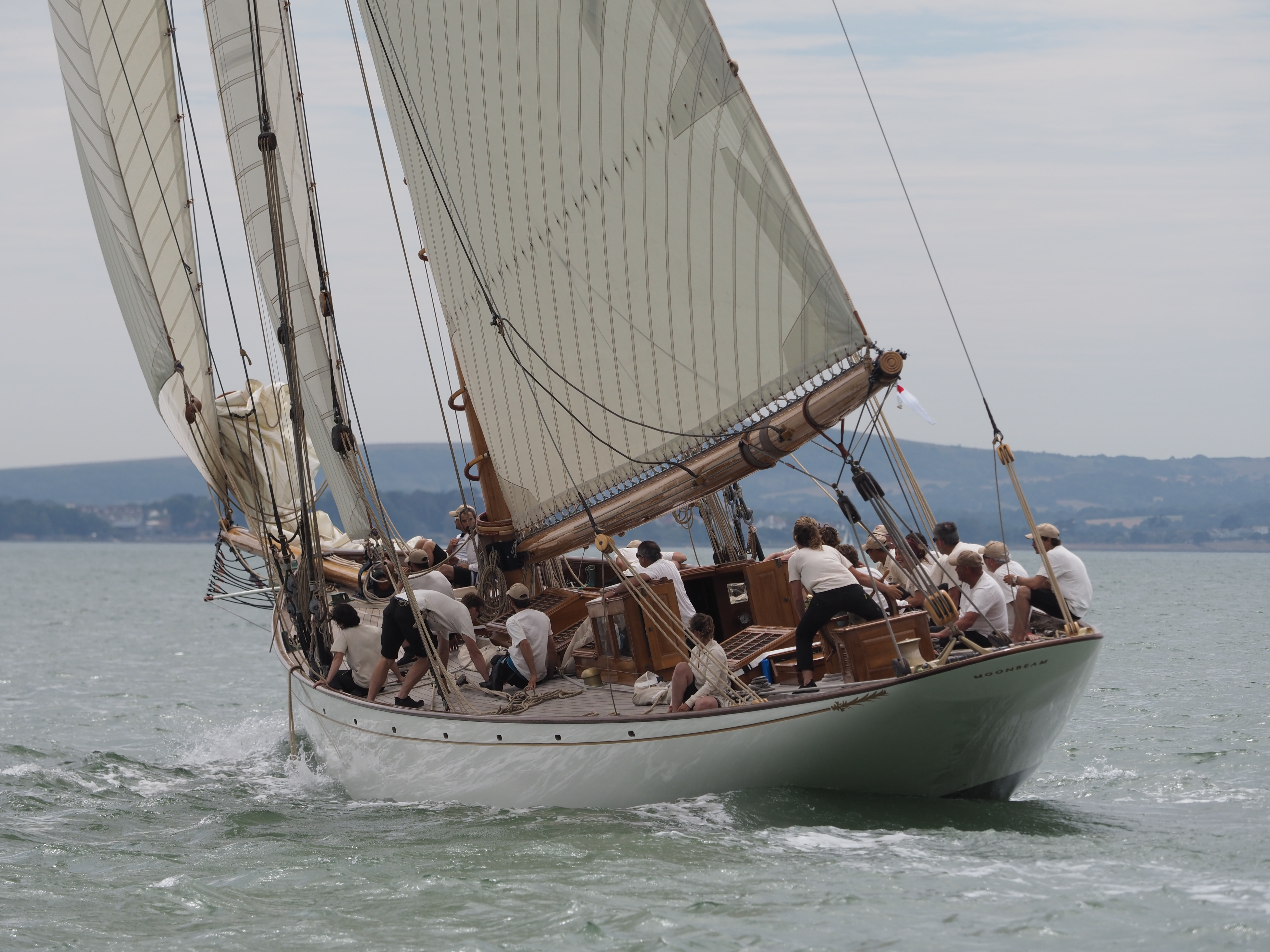 Cowes MoonBeam IV